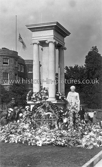 War Memorial, Forest Rd, next to Lloyd Park, Walthamstow, London. c.1925.
